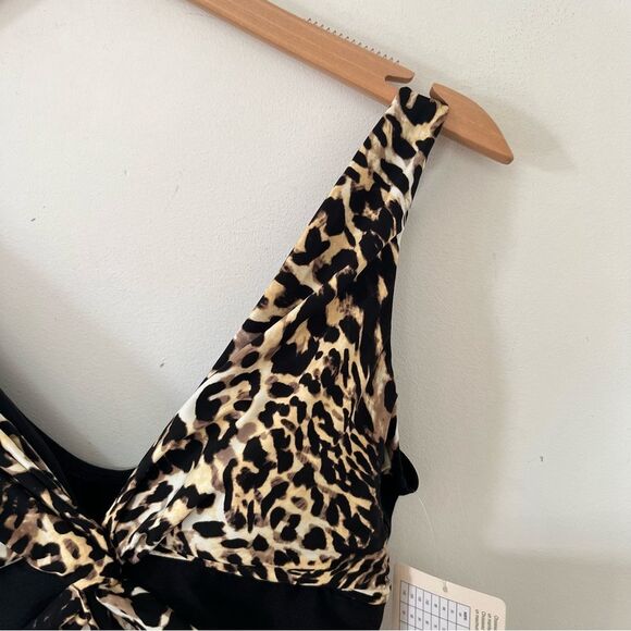 Miraclesuit NWT Miradonna Black Leopard Print Twist Front One-Piece Swimsuit - Picture 12 of 13